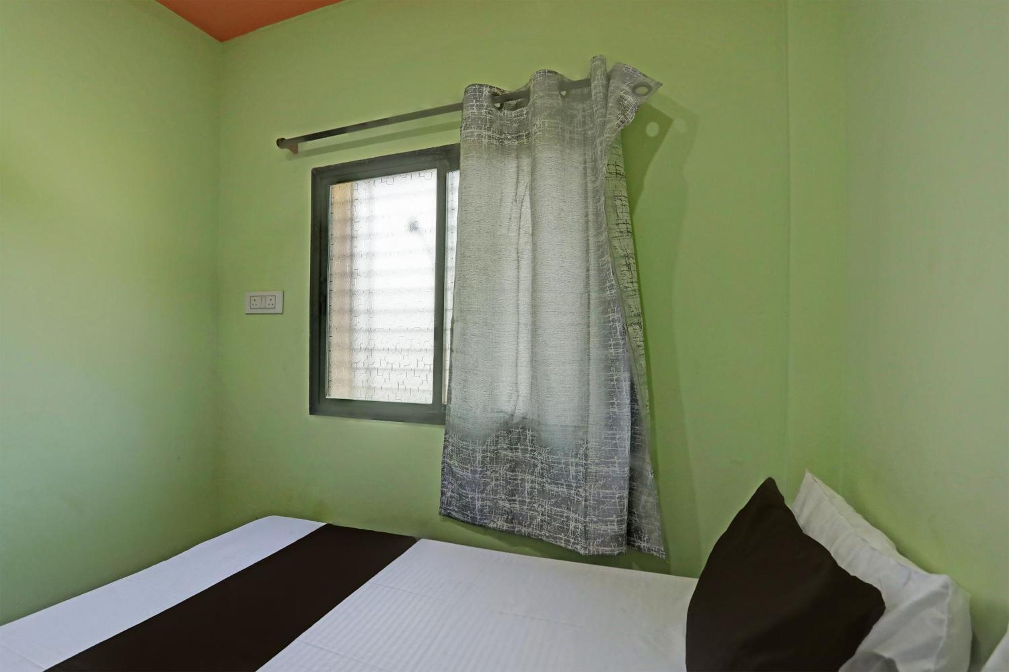 Spot On Hotel Leo Star Chandrapur エクステリア 写真