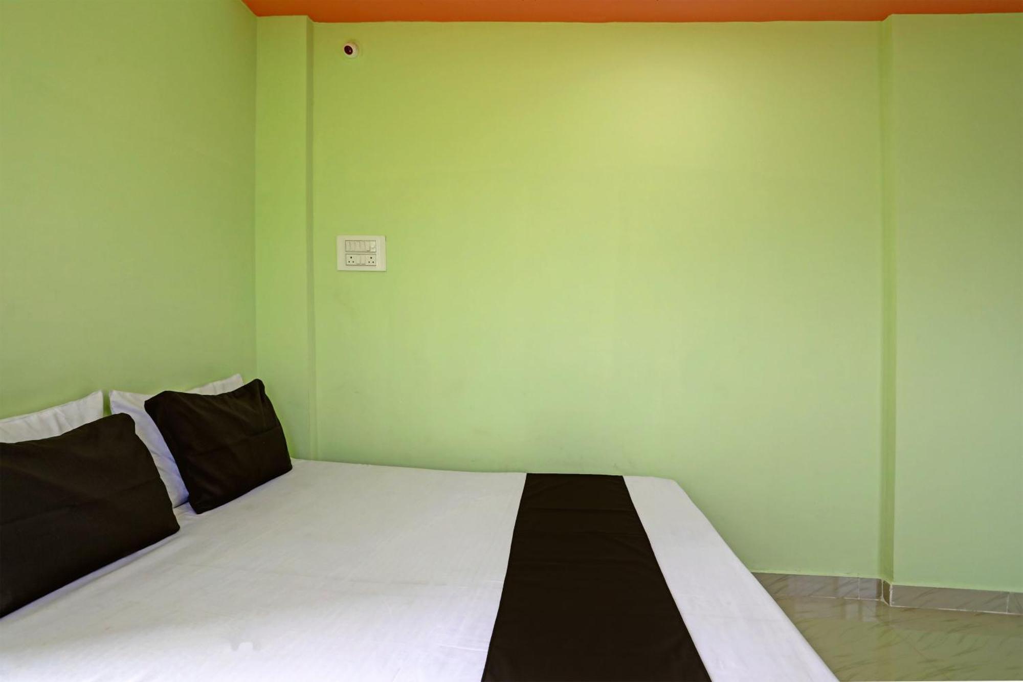 Spot On Hotel Leo Star Chandrapur エクステリア 写真